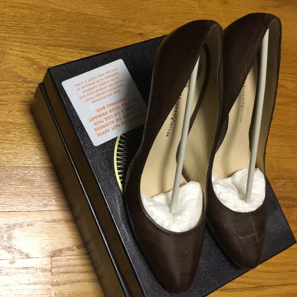 Modern vintage Cherokee pump, size 8.5